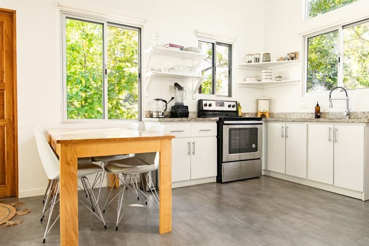 Casa 13: L-shape kitchen